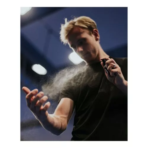 4on Grip Spray 100 ml in werking | PadelShopWestland